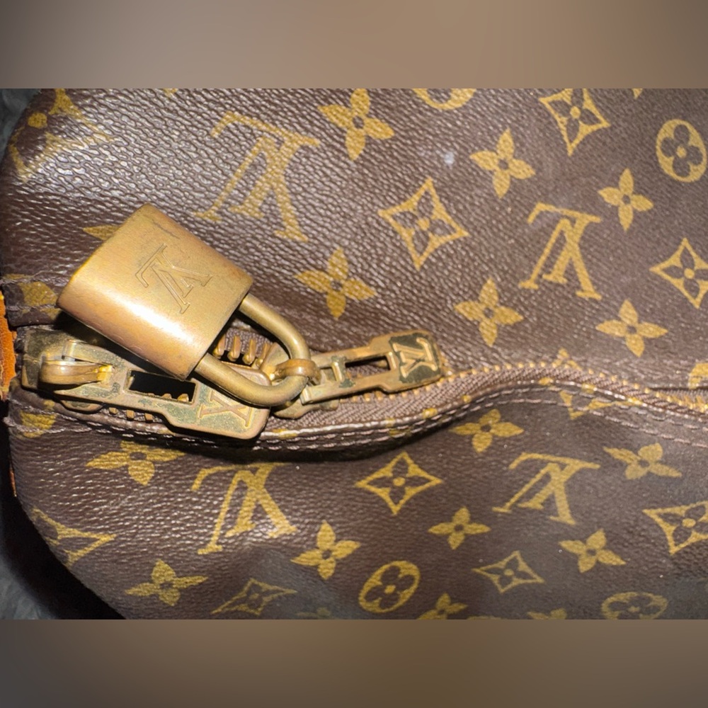 Large Louis Vuitton Brown Monogram duffle Bag - Picture 5 of 12